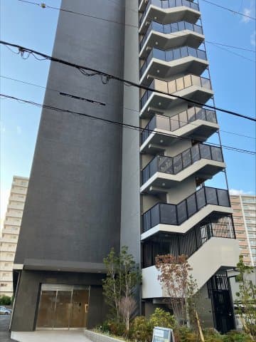 Main Image