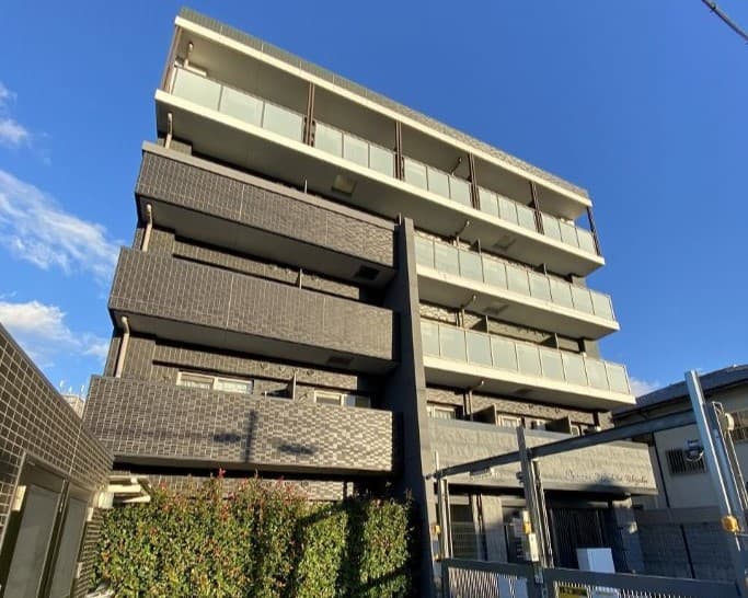 Main Image