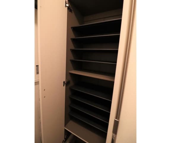 Room image 15