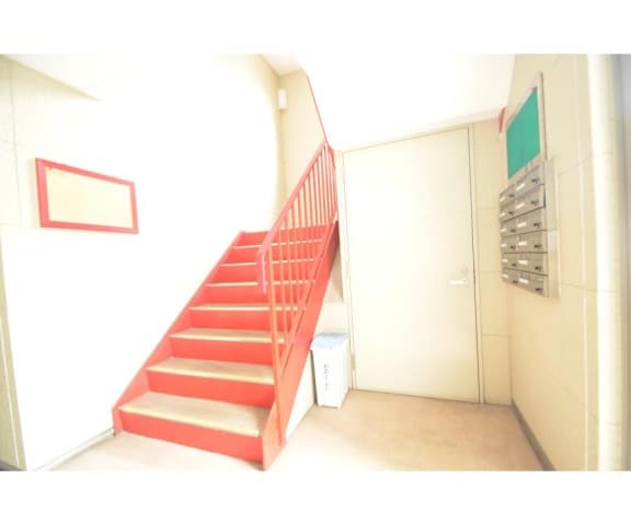 Room image 13