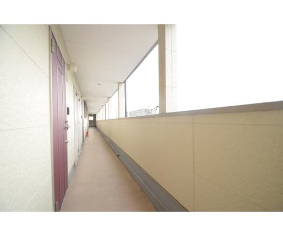 Room image 15