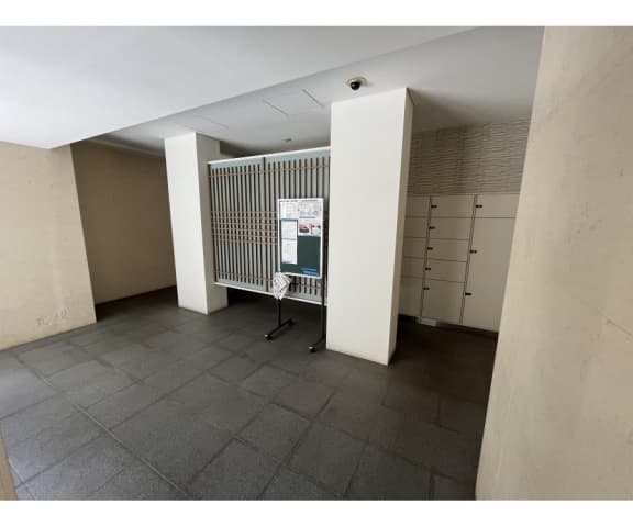 Room image 12