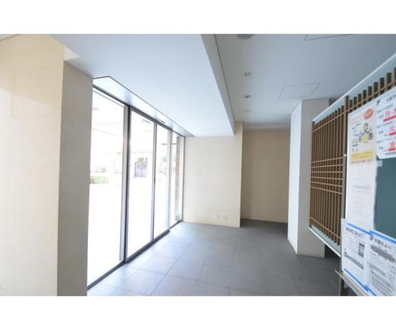 Room image 16