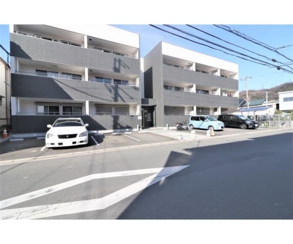 Room image 16