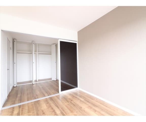 Room image 14