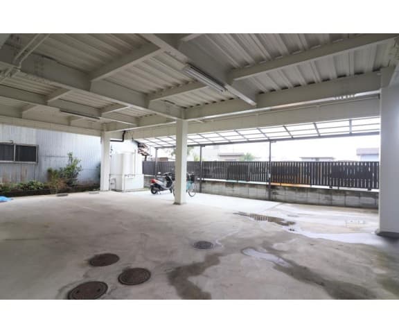 Room image 9