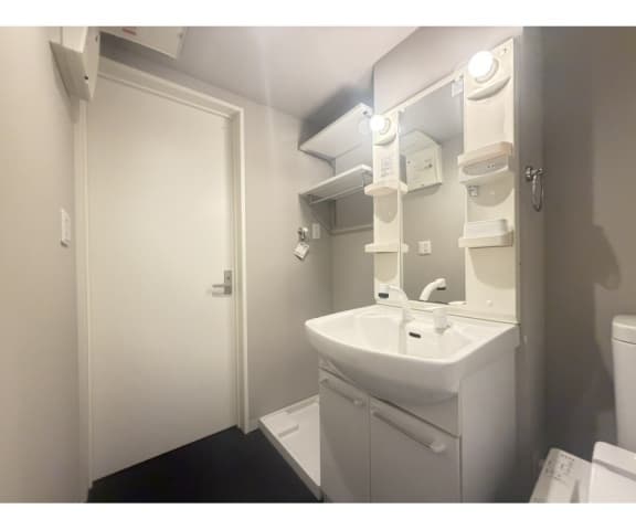 Room image 16