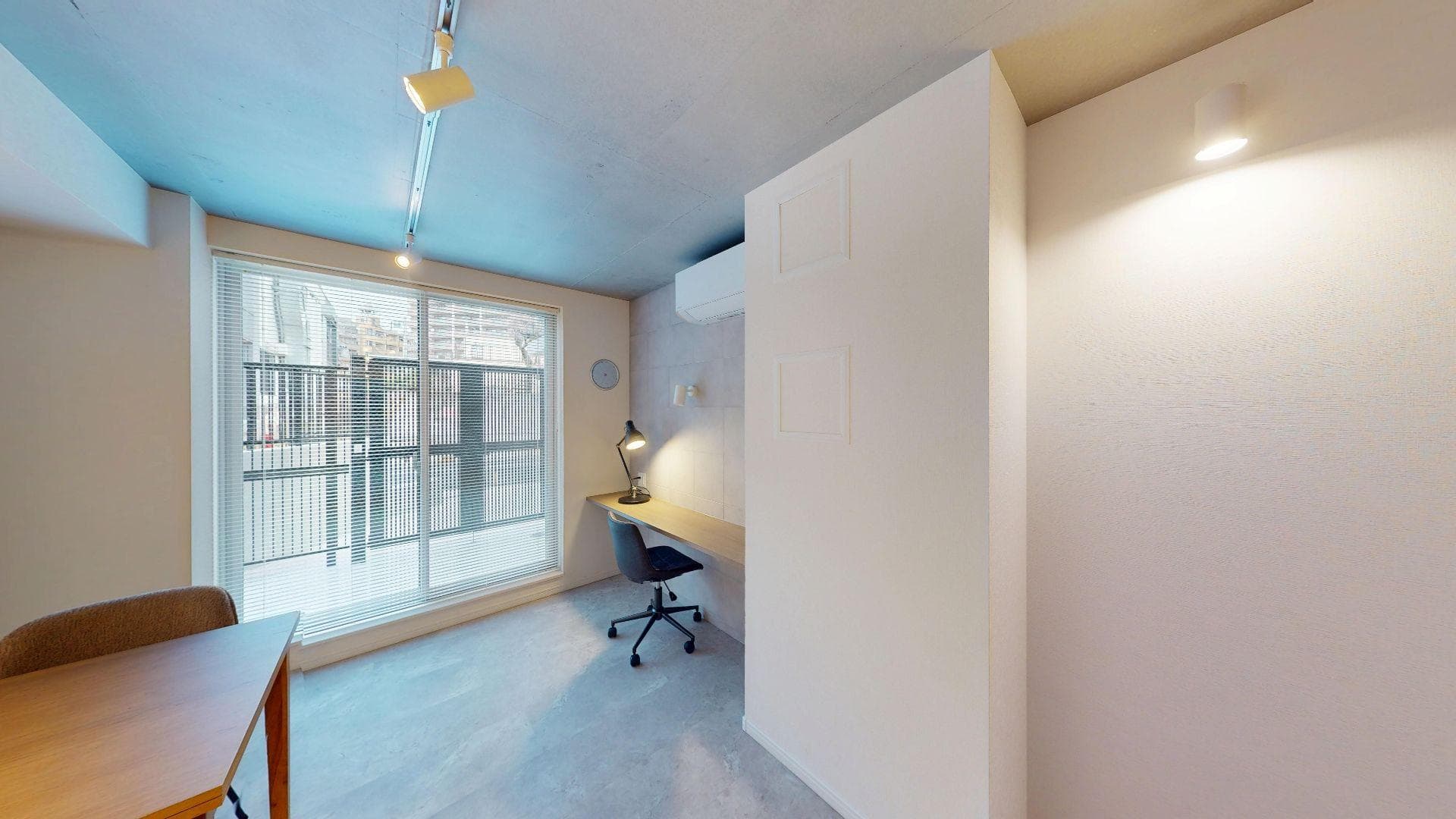 Preview interior of Bunkyo Korakuen