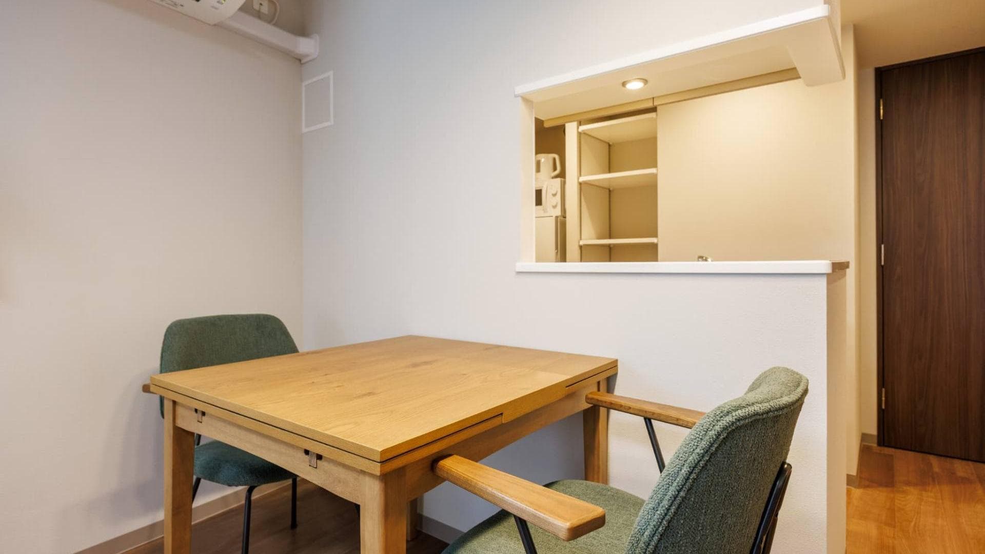 Preview interior of Ebisu