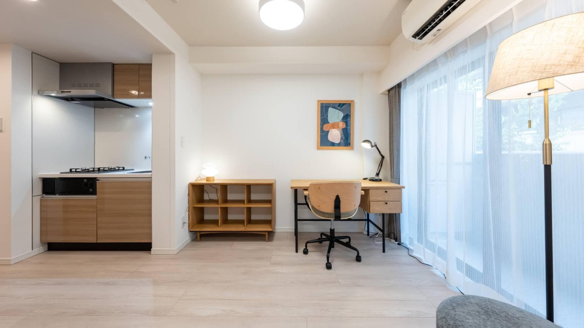 Preview interior of Higashi Shinjuku