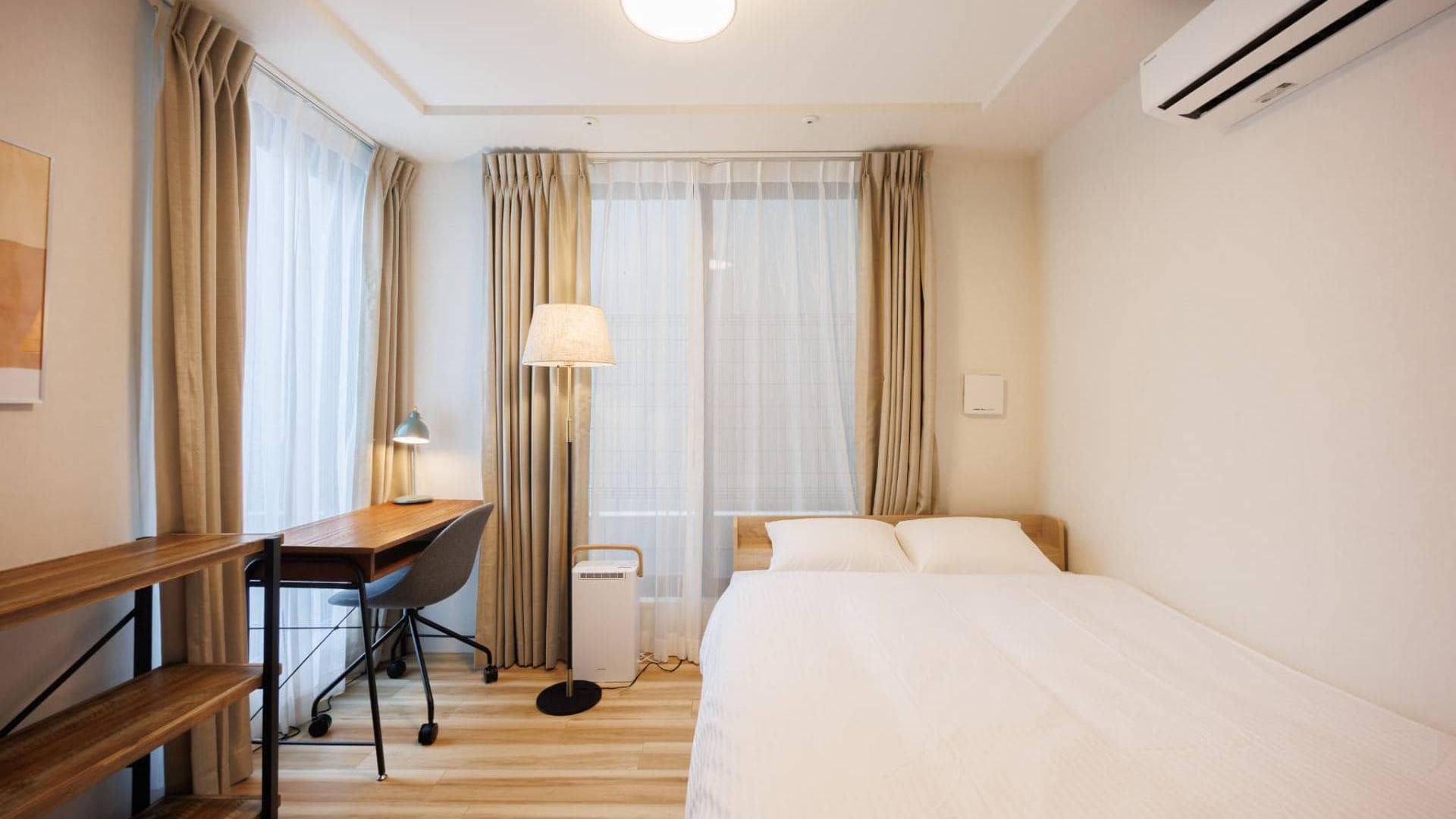 Main interior of Iidabashi