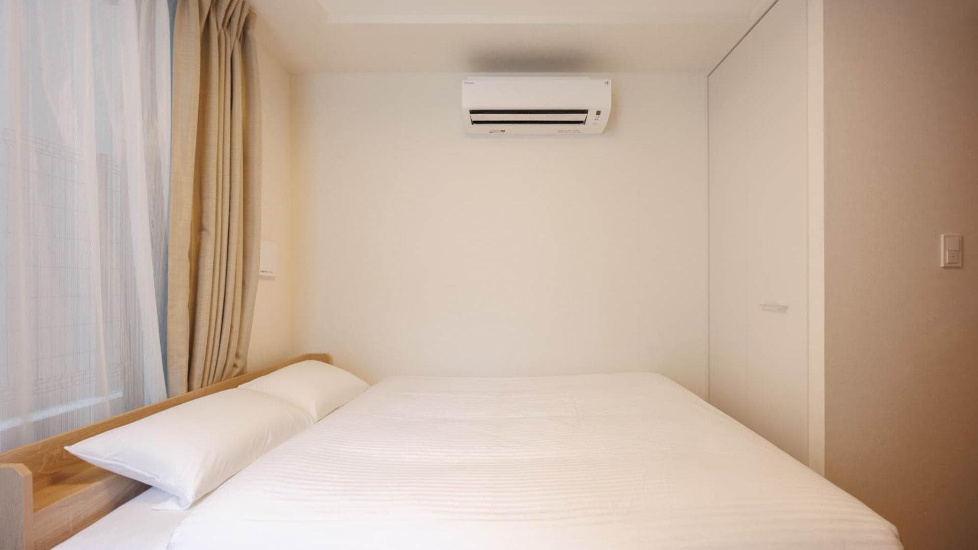 Preview interior of Iidabashi