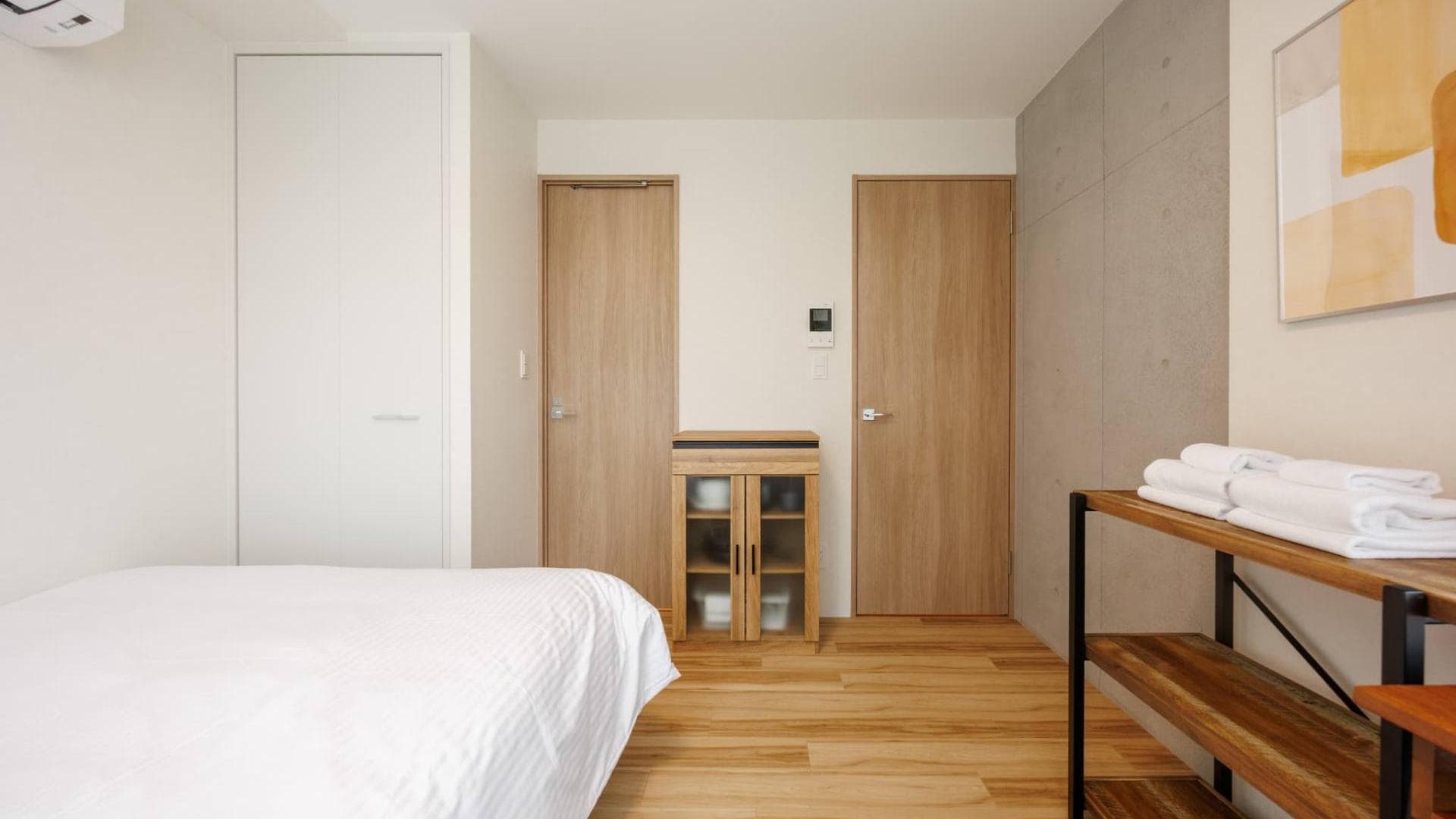 Preview interior of Iidabashi