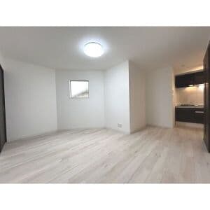 Room image 15
