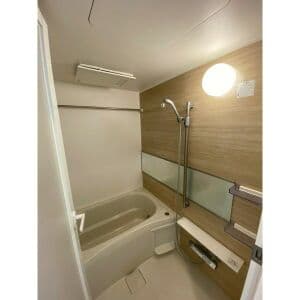 Room image 13
