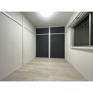 Room image 13