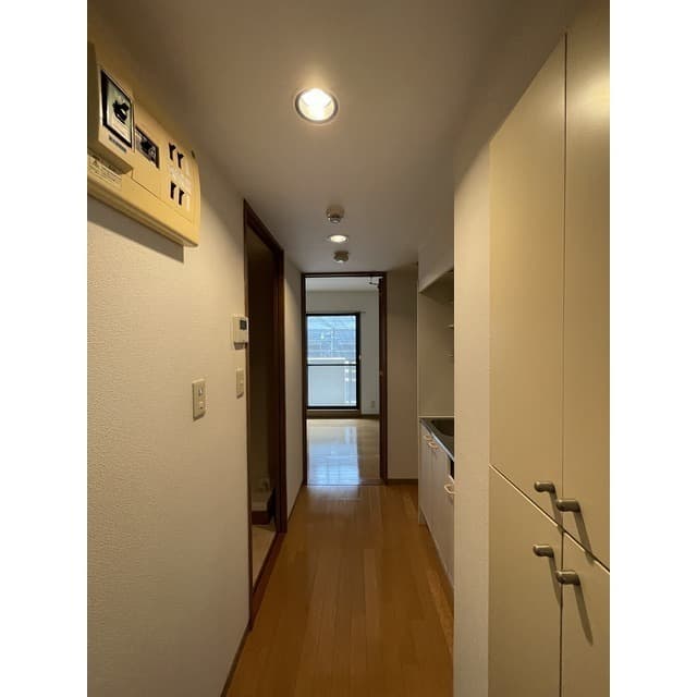 Room image 13
