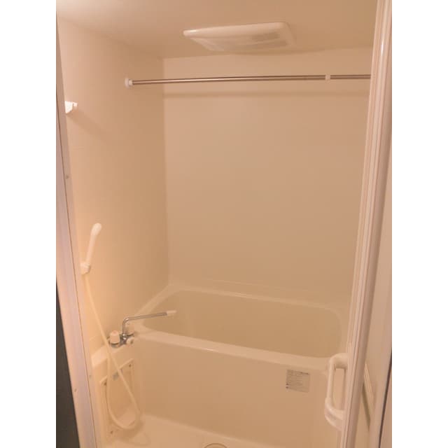 Room image 11