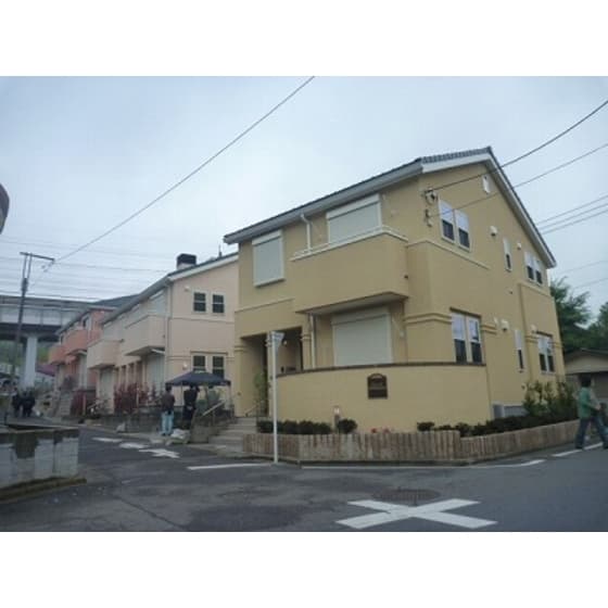 Main exterior of Spellanzha A