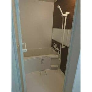 Room image 12