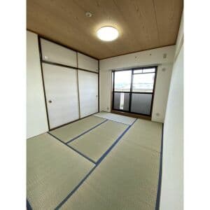 Room image 15