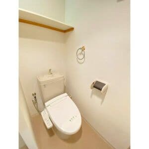 Room image 11