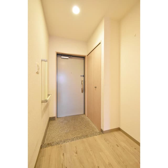 Room image 13