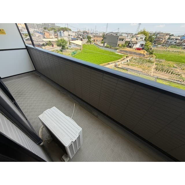 Room image 15