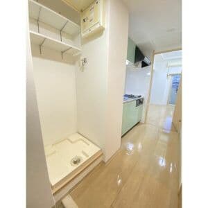 Room image 14