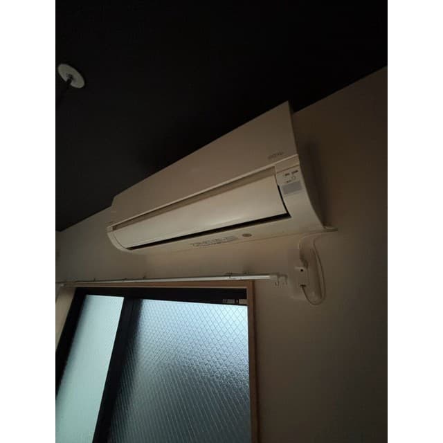 Room image 16