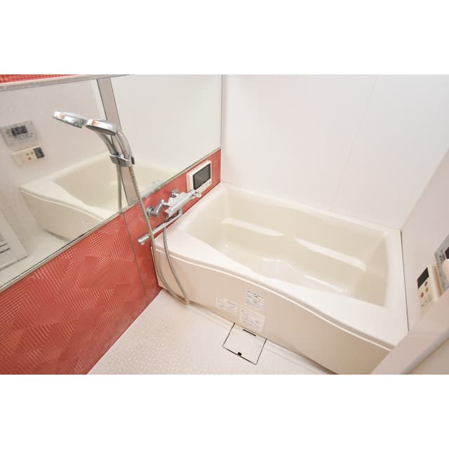 Room image 15