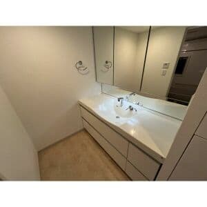 Room image 14
