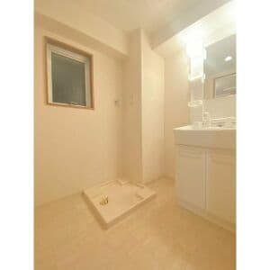 Room image 13