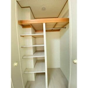 Room image 15