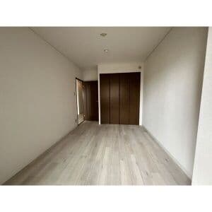 Room image 13
