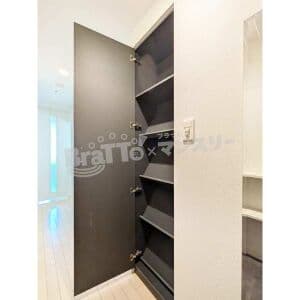 Room image 12