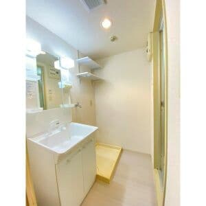 Room image 14