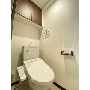 Room image 16