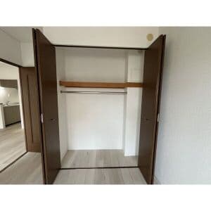 Room image 16
