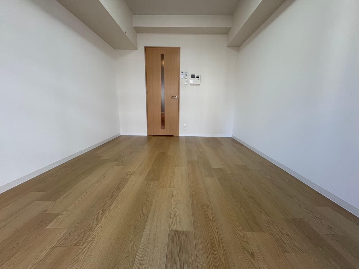 Room image 12