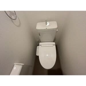 Room image 13