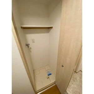 Room image 15