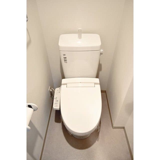 Room image 10