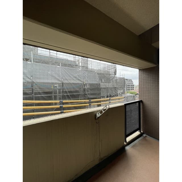 Room image 10