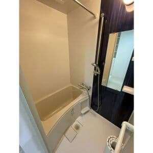 Room image 12