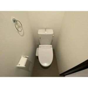 Room image 16