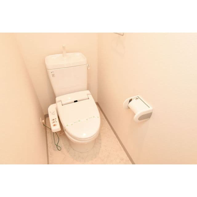 Room image 10