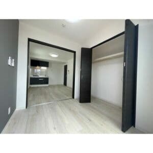 Room image 14