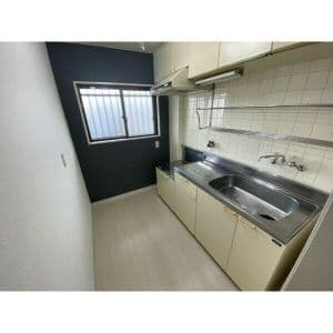Room image 12