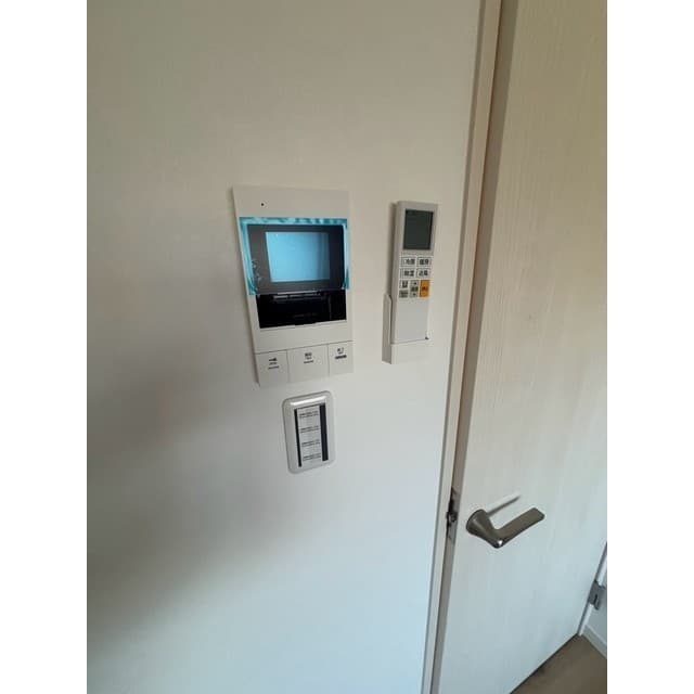 Room image 15